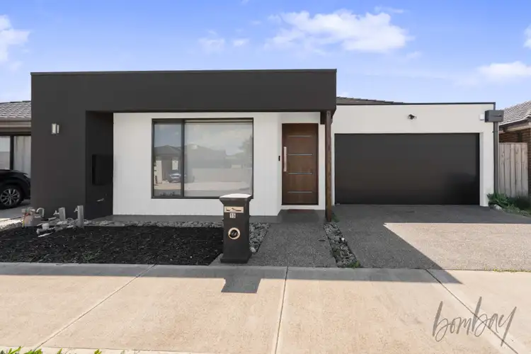 15 Rochford Drive, Donnybrook VIC 3064