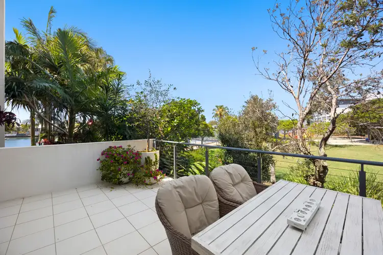 15/57 Grand Parade, Kawana Island QLD 4575
