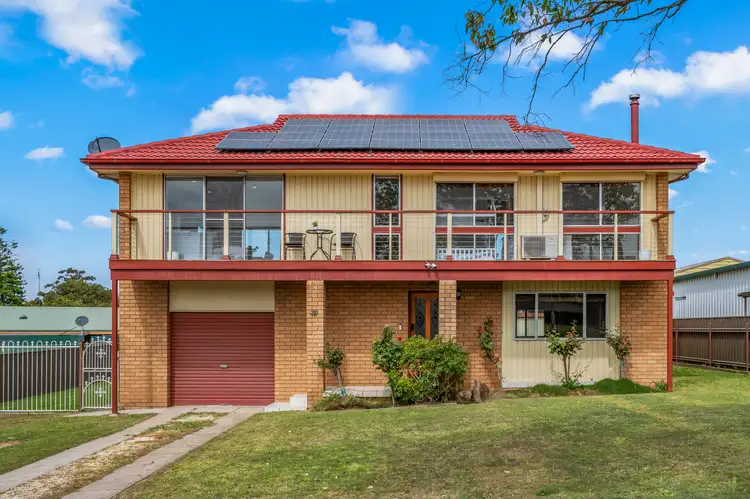 121 Blaxland Avenue, Singleton NSW 2330