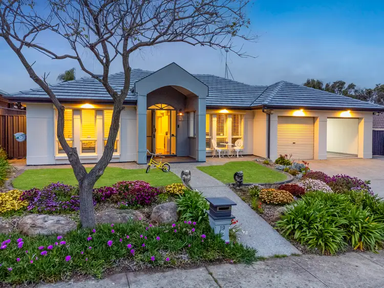 19 Holly Place, Golden Grove SA 5125