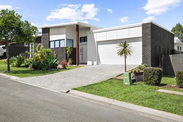 5 Limmen Crescent, South Ripley QLD 4306
