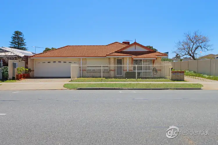 1/116 Parkin Street, Rockingham WA 6168