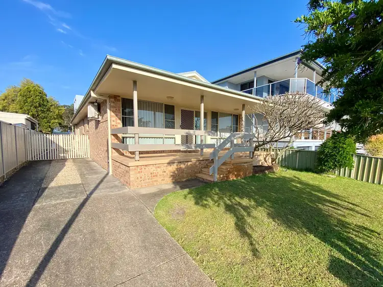 13 Sunset Blvd, Soldiers Point NSW 2317