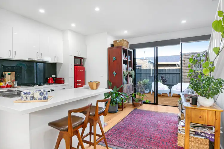 Fifth view of Homely townhouse listing, 2/7 Alexander Avenue, Thomastown VIC 3074