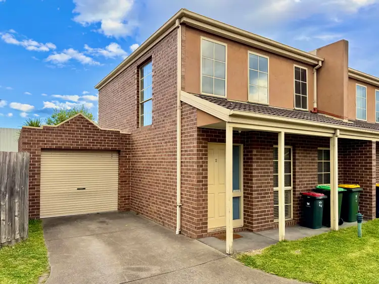 2/3 Neerim Grove, Hughesdale VIC 3166