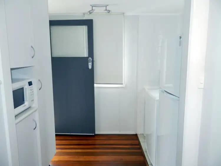 Fifth view of Homely unit listing, 1/17 Adrian Street, Margate QLD 4019