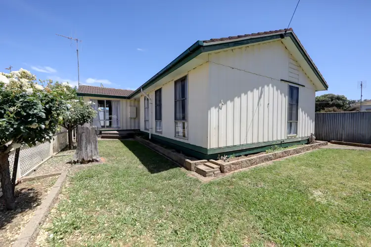 2 Acacia Street, Cobram VIC 3644