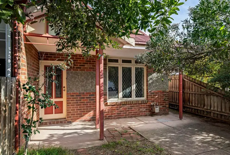 10 Holloway Road, Brunswick VIC 3056