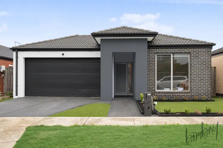 15 Albion Crescent, Mickleham VIC 3064