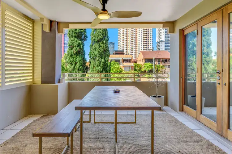 3/19 Britannia Avenue, Broadbeach QLD 4218