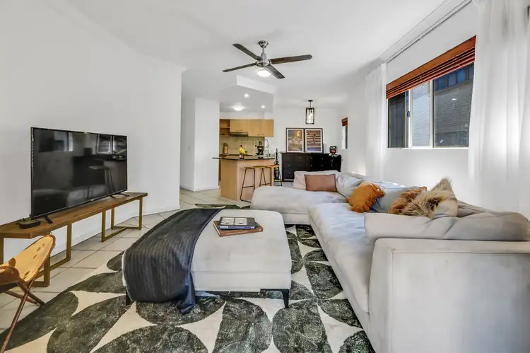 Fourth view of Homely apartment listing, 3/19 Britannia Avenue, Broadbeach QLD 4218