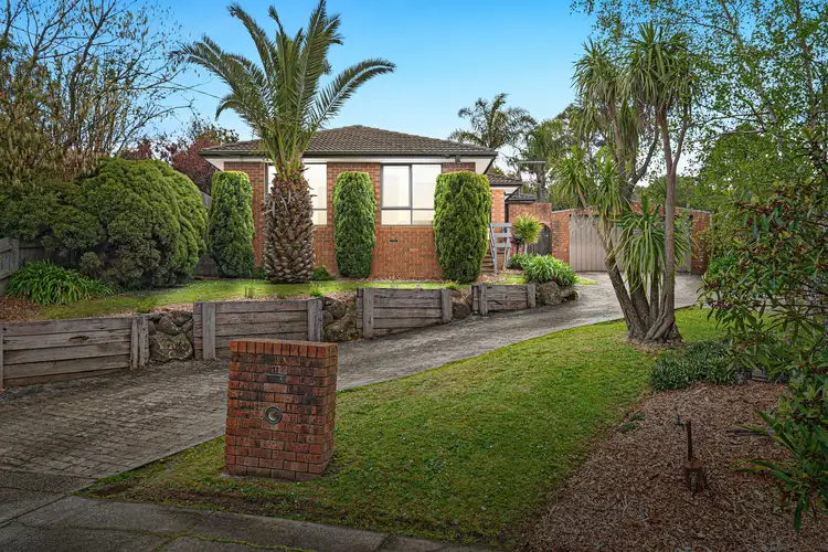 11 Melissa Court, Mooroolbark VIC 3138