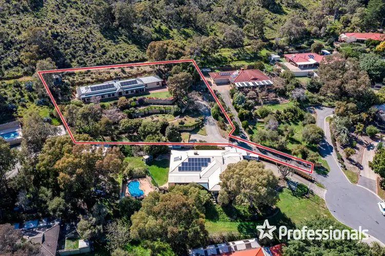 8 Cabernet Court, Mount Nasura WA 6112