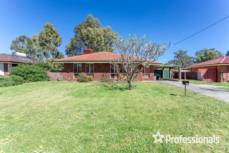 Second view of Homely house listing, 8 Windarra Way, Armadale WA 6112
