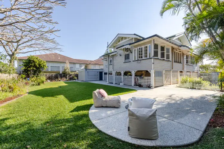 17 Miles Street, Clayfield QLD 4011