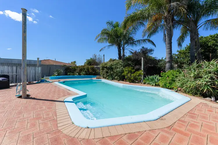 16 Gibson Way, Beechboro WA 6063