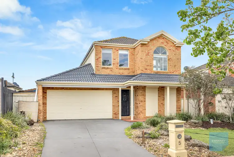 5 Earlswood Close, Caroline Springs VIC 3023