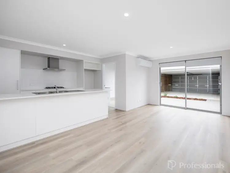 174 Reflection Boulevard, Jindalee WA 6036