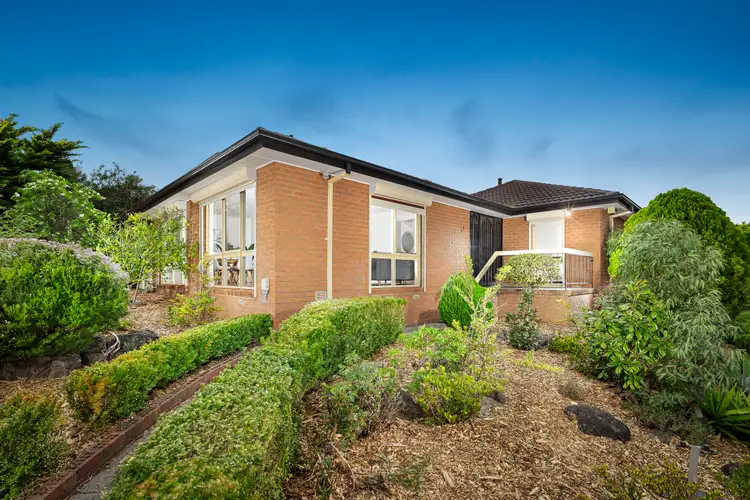 55 Streeton Circuit, Mill Park VIC 3082