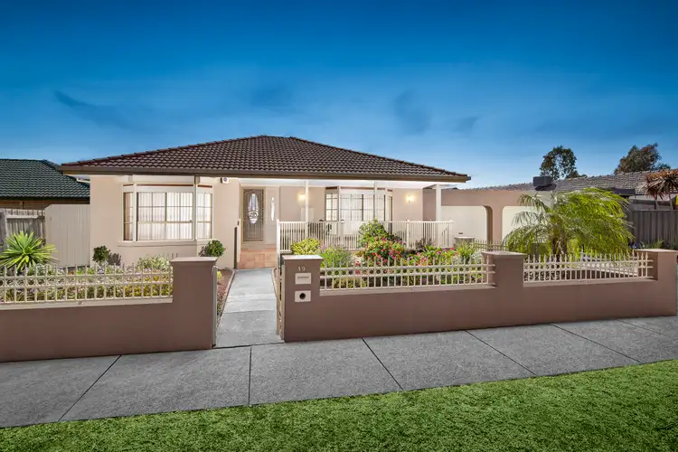 19 Arthur Phillip Way, Mill Park VIC 3082