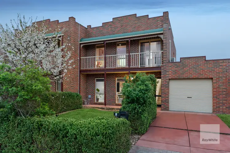 2 Avon walk, Taylors Hill VIC 3037
