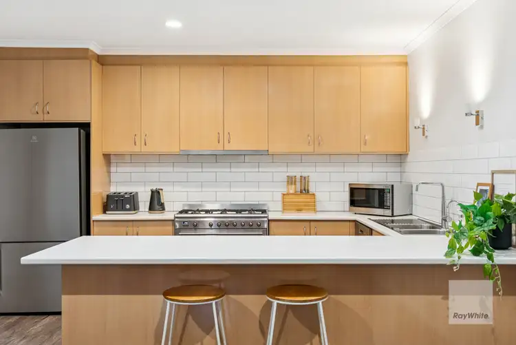 Fourth view of Homely house listing, 2 Avon Walk, Taylors Hill VIC 3037