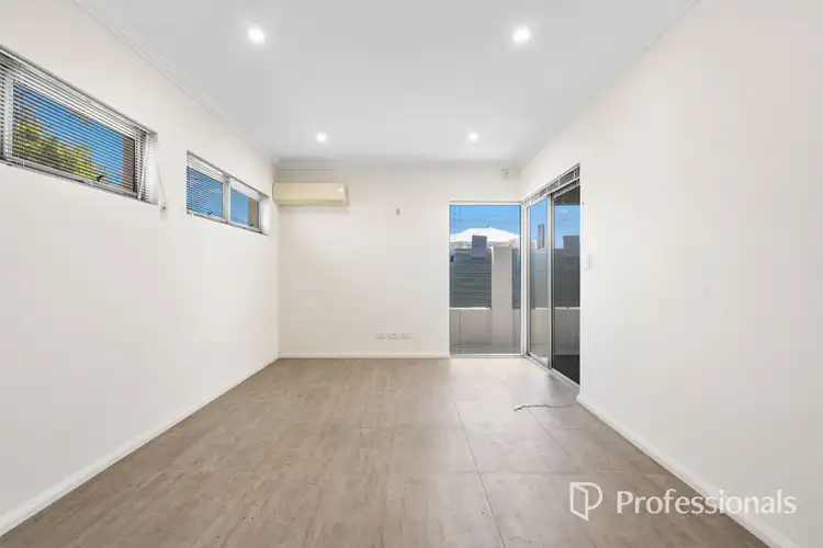 Sixth view of Homely unit listing, 1/190 Ravenswood Drive, Nollamara WA 6061