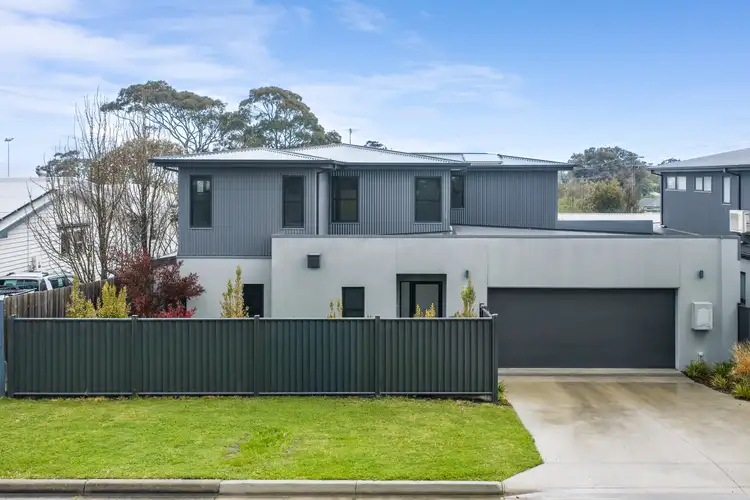 2A Darling Avenue, Inverloch VIC 3996