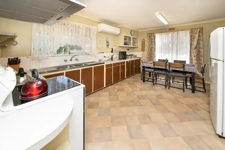 Fourth view of Homely house listing, 2 Standen Street, Swan Hill VIC 3585