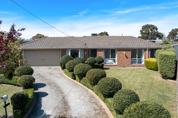 Second view of Homely house listing, 18 Crawley Court, Craigieburn VIC 3064