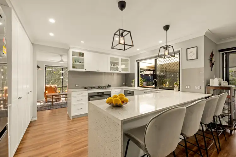 9 Hillier Street, Clontarf QLD 4019