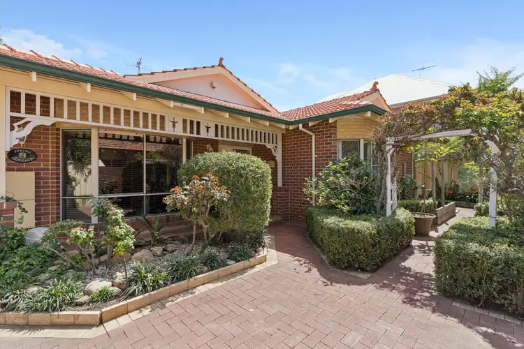 2/103 Robert Street, Como WA 6152