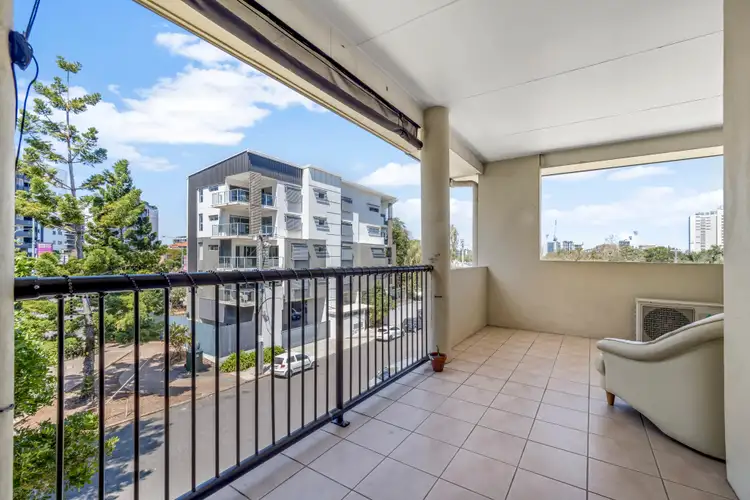 Third view of Homely apartment listing, 7/15 Rawlins Street, Kangaroo Point QLD 4169