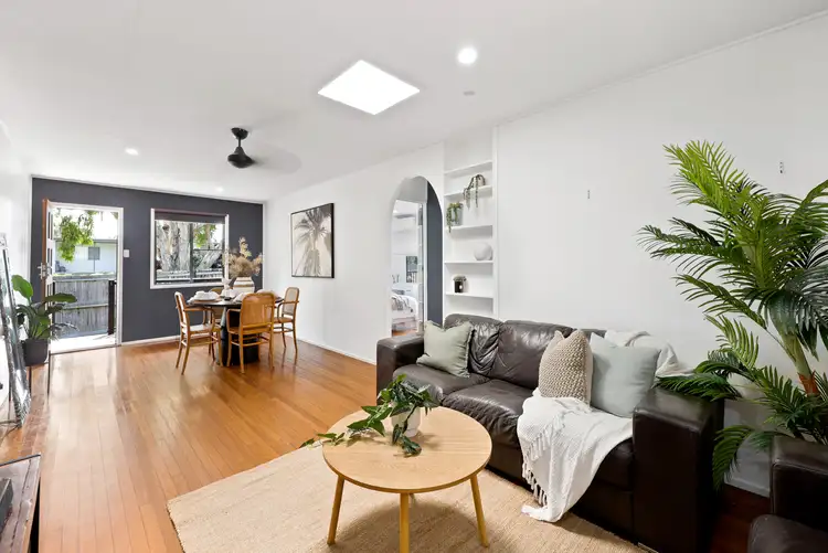 Second view of Homely house listing, 33 Kingfisher Street, Slade Point QLD 4740