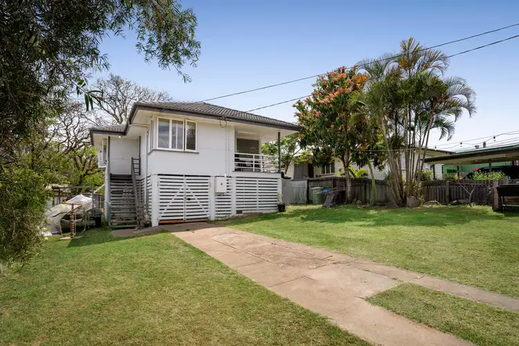 25 Kynance Street, Leichhardt QLD 4305