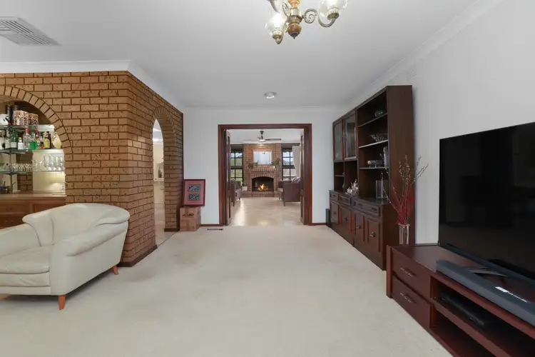 Fifth view of Homely house listing, 9 Pineview Close, Wheelers Hill VIC 3150