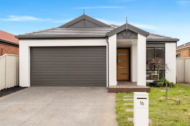 16 Eldergreen Circuit, Craigieburn VIC 3064