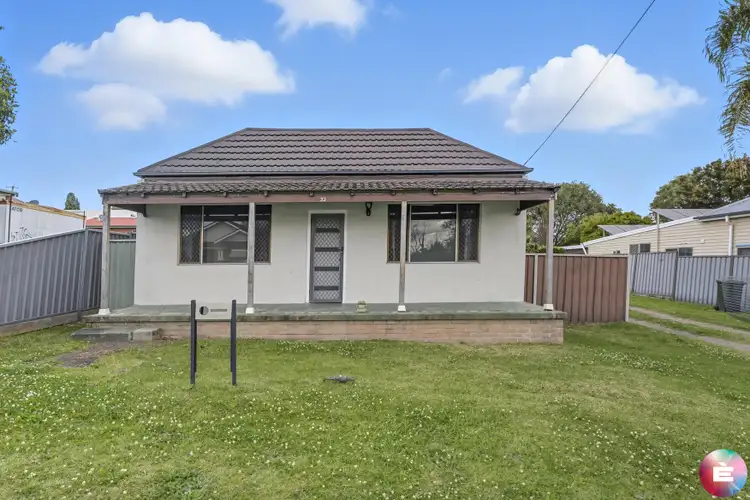 32 Fourth Street, Boolaroo NSW 2284
