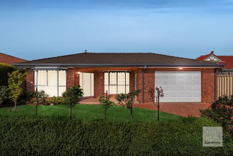 15 Hawkesbury Avenue, Hillside VIC 3037