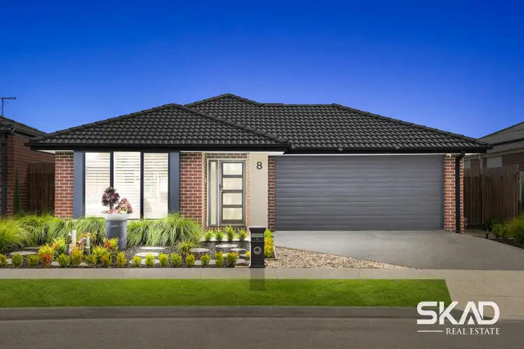 8 Amberfield Street, Mickleham VIC 3064