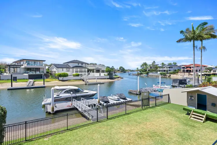 73 Campbell Street, Sorrento QLD 4217