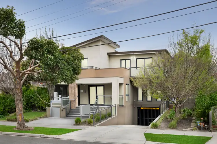4/110 Atherton Road, Oakleigh VIC 3166