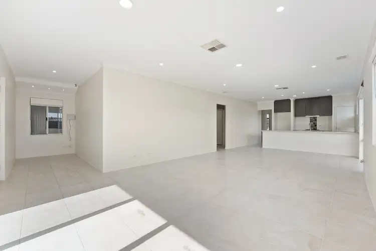 Fifth view of Homely house listing, 10 Honeysuckle Mews, Baldivis WA 6171