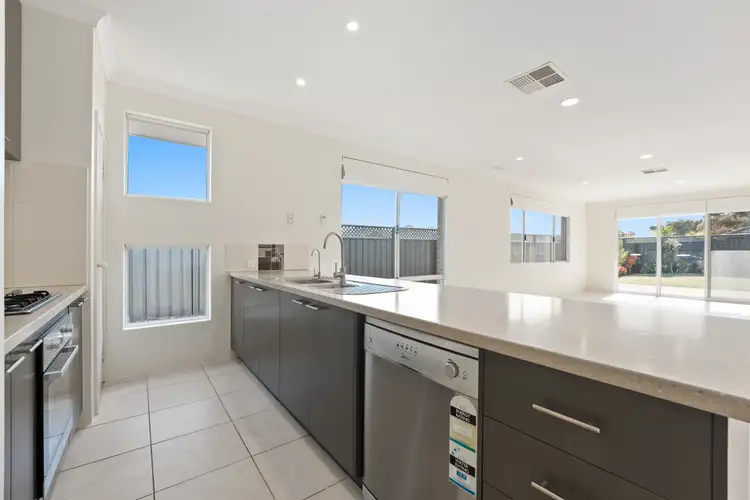 Seventh view of Homely house listing, 10 Honeysuckle Mews, Baldivis WA 6171