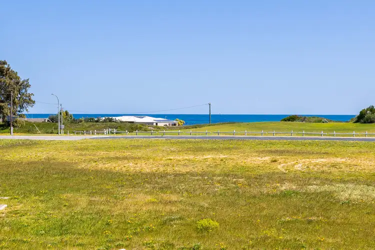 Fourth view of Homely house listing, 20D DEWAR WAY, Ledge Point WA 6043