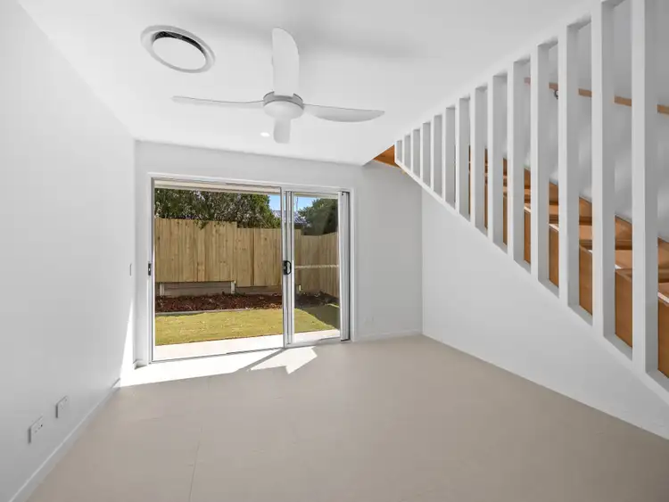 Sixth view of Homely house listing, 2/17 Nichols Avenue, Beerwah QLD 4519