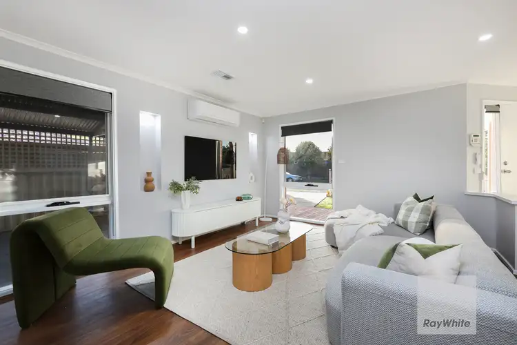 Fifth view of Homely house listing, 28 Gabrielle Crescent, Gladstone Park VIC 3043