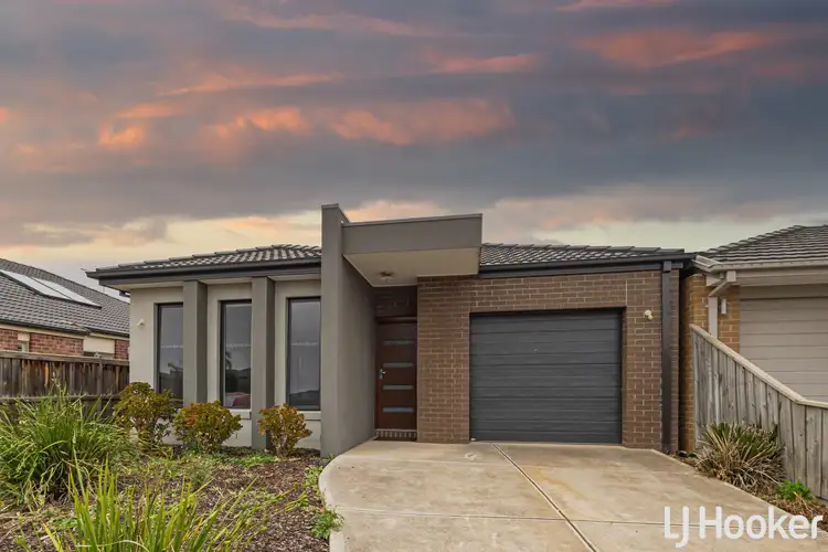Main view of Homely house listing, 7 Erden Court, Harkness VIC 3337