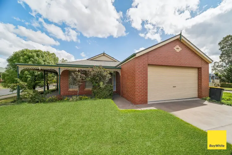 Second view of Homely house listing, 1 Glenshael Court, Strathfieldsaye VIC 3551