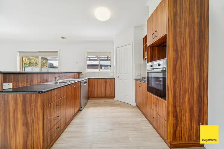 Fifth view of Homely house listing, 1 Glenshael Court, Strathfieldsaye VIC 3551